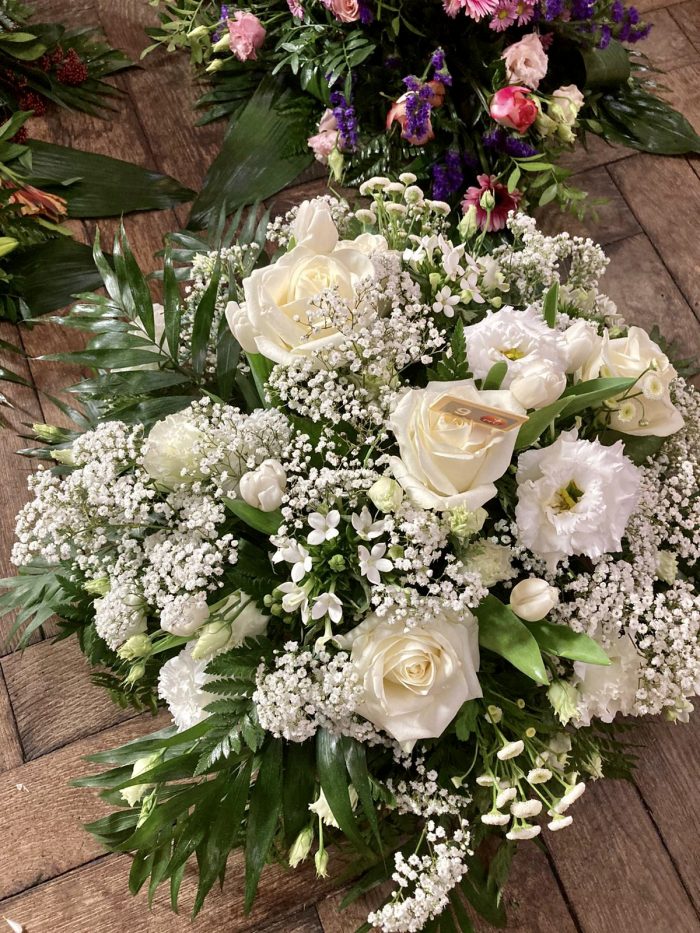 fleurs blanches deuil Saint Cloud le Chapelin Fretz
