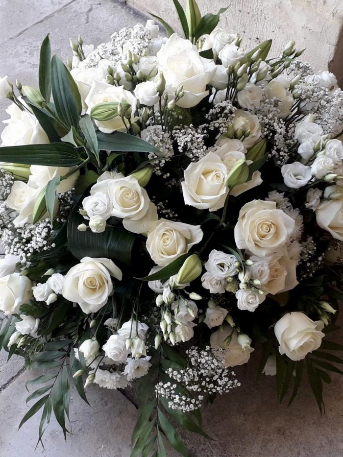 fleurs blanches deuil Saint Cloud le Chapelin Fretz